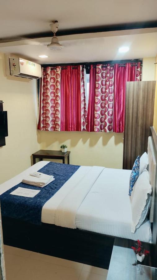Hotel Golden Galaxy - Santacruz East Mumbai Dış mekan fotoğraf