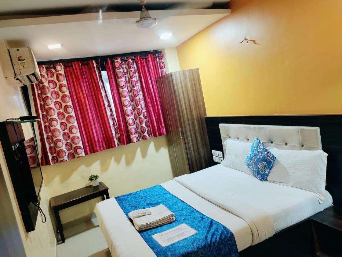 Hotel Golden Galaxy - Santacruz East Mumbai Dış mekan fotoğraf